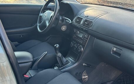 Toyota Avensis III рестайлинг, 2006 год, 690 000 рублей, 6 фотография