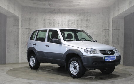 Chevrolet Niva I рестайлинг, 2020 год, 897 000 рублей, 3 фотография
