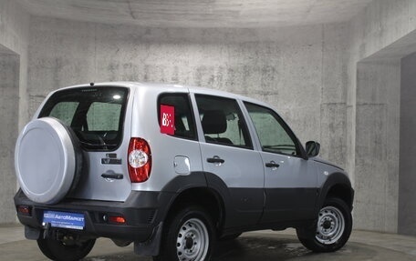 Chevrolet Niva I рестайлинг, 2020 год, 897 000 рублей, 6 фотография