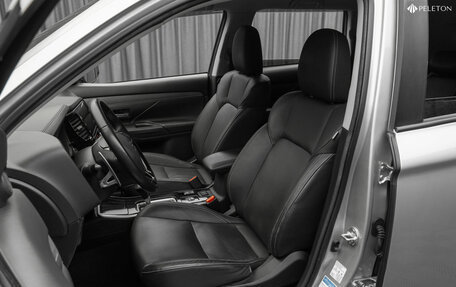 Mitsubishi Outlander III рестайлинг 3, 2019 год, 2 540 000 рублей, 11 фотография