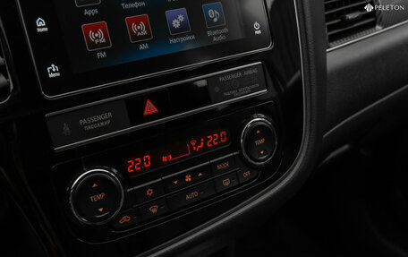 Mitsubishi Outlander III рестайлинг 3, 2019 год, 2 540 000 рублей, 22 фотография