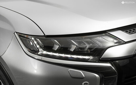 Mitsubishi Outlander III рестайлинг 3, 2019 год, 2 540 000 рублей, 27 фотография