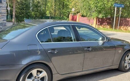 BMW 5 серия, 2009 год, 1 390 000 рублей, 9 фотография