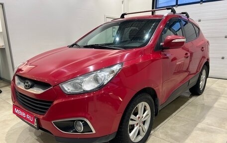 Hyundai ix35 I рестайлинг, 2013 год, 970 000 рублей, 2 фотография