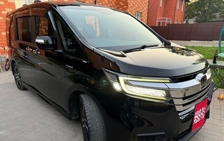 Honda Stepwgn IV, 2018 год, 2 300 000 рублей, 6 фотография