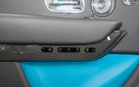 Rolls-Royce Cullinan, 2024 год, 56 000 000 рублей, 35 фотография