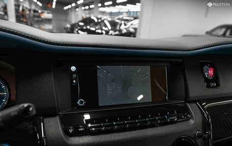 Rolls-Royce Cullinan, 2024 год, 56 000 000 рублей, 32 фотография