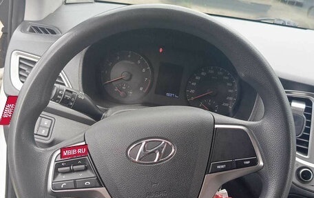 Hyundai Solaris II рестайлинг, 2021 год, 1 050 000 рублей, 7 фотография