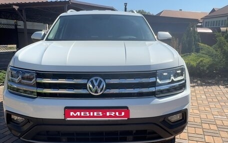 Volkswagen Teramont I, 2018 год, 3 500 000 рублей, 2 фотография