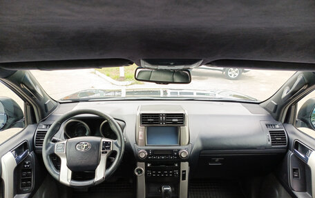 Toyota Land Cruiser Prado 150 рестайлинг 2, 2010 год, 2 260 000 рублей, 17 фотография