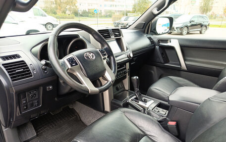 Toyota Land Cruiser Prado 150 рестайлинг 2, 2010 год, 2 260 000 рублей, 20 фотография