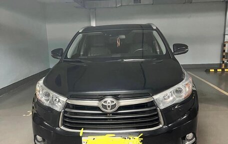 Toyota Highlander III, 2014 год, 2 650 000 рублей, 4 фотография