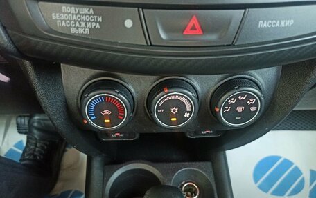 Mitsubishi ASX I рестайлинг, 2014 год, 1 200 000 рублей, 17 фотография