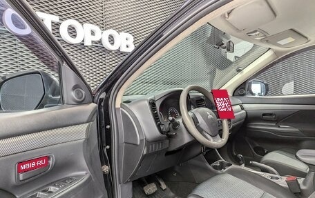 Mitsubishi Outlander III рестайлинг 3, 2012 год, 1 340 000 рублей, 16 фотография