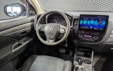 Mitsubishi Outlander III рестайлинг 3, 2012 год, 1 340 000 рублей, 26 фотография