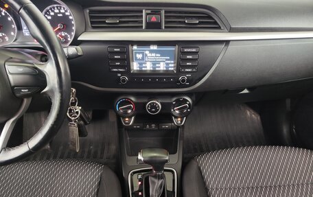 KIA Rio IV, 2018 год, 1 290 000 рублей, 8 фотография