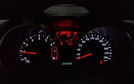 Nissan Juke II, 2011 год, 880 000 рублей, 11 фотография