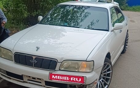 Nissan Gloria X, 1997 год, 300 000 рублей, 2 фотография