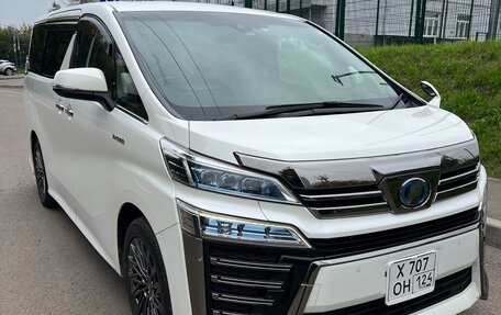 Toyota Vellfire II, 2018 год, 4 350 000 рублей, 7 фотография