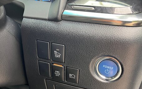 Toyota Vellfire II, 2018 год, 4 350 000 рублей, 11 фотография