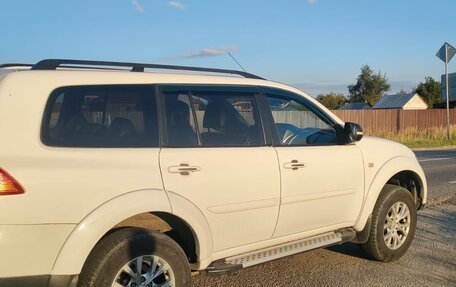 Mitsubishi Pajero Sport II рестайлинг, 2014 год, 1 290 000 рублей, 13 фотография