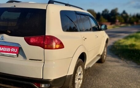 Mitsubishi Pajero Sport II рестайлинг, 2014 год, 1 290 000 рублей, 11 фотография