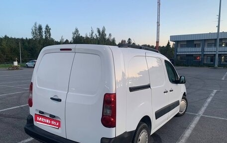 Peugeot Partner II рестайлинг 2, 2012 год, 680 000 рублей, 3 фотография