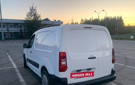 Peugeot Partner II рестайлинг 2, 2012 год, 680 000 рублей, 4 фотография