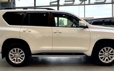 Toyota Land Cruiser Prado 150 рестайлинг 2, 2016 год, 4 500 000 рублей, 9 фотография