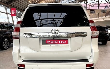 Toyota Land Cruiser Prado 150 рестайлинг 2, 2016 год, 4 500 000 рублей, 6 фотография