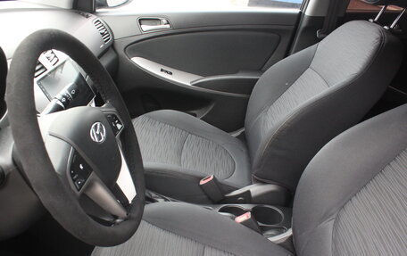 Hyundai Solaris II рестайлинг, 2015 год, 897 000 рублей, 10 фотография