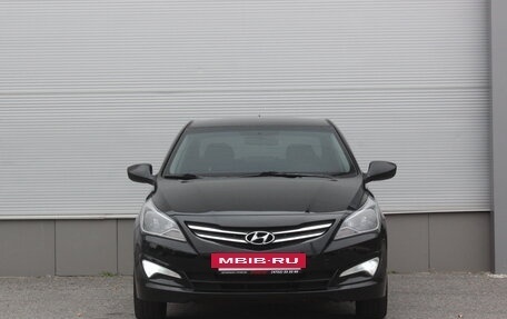 Hyundai Solaris II рестайлинг, 2015 год, 897 000 рублей, 3 фотография