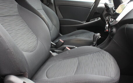 Hyundai Solaris II рестайлинг, 2015 год, 897 000 рублей, 15 фотография