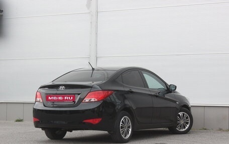 Hyundai Solaris II рестайлинг, 2015 год, 897 000 рублей, 2 фотография