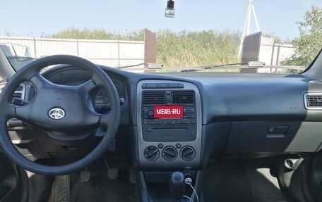 Toyota Avensis III рестайлинг, 2001 год, 330 000 рублей, 7 фотография