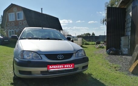 Toyota Avensis III рестайлинг, 2001 год, 330 000 рублей, 5 фотография