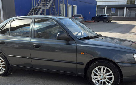 Hyundai Accent II, 2008 год, 380 000 рублей, 2 фотография