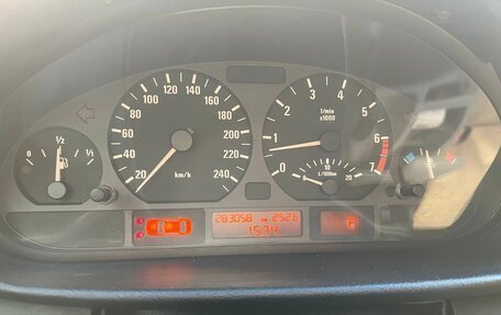BMW 3 серия, 2002 год, 550 000 рублей, 12 фотография