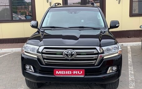 Toyota Land Cruiser 200, 2016 год, 6 900 000 рублей, 1 фотография