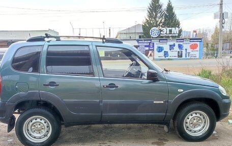 Chevrolet Niva I рестайлинг, 2016 год, 550 000 рублей, 6 фотография