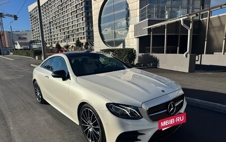 Mercedes-Benz E-Класс, 2019 год, 4 900 000 рублей, 8 фотография