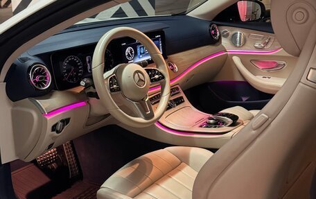 Mercedes-Benz E-Класс, 2019 год, 4 900 000 рублей, 11 фотография
