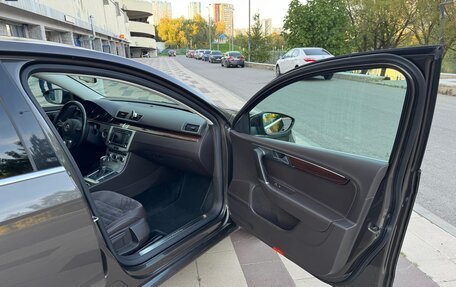 Volkswagen Passat B7, 2012 год, 1 095 000 рублей, 10 фотография