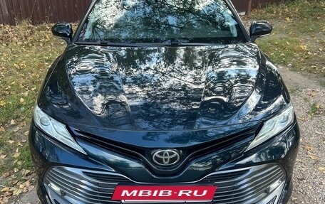 Toyota Camry, 2018 год, 2 500 000 рублей, 2 фотография