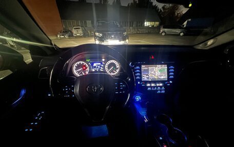 Toyota Camry, 2018 год, 2 500 000 рублей, 21 фотография