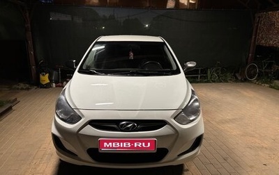 Hyundai Solaris II рестайлинг, 2012 год, 750 000 рублей, 1 фотография