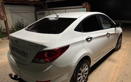 Hyundai Solaris II рестайлинг, 2012 год, 750 000 рублей, 3 фотография