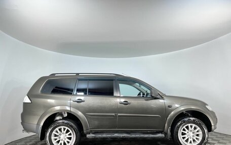 Mitsubishi Pajero Sport II рестайлинг, 2014 год, 1 549 000 рублей, 4 фотография
