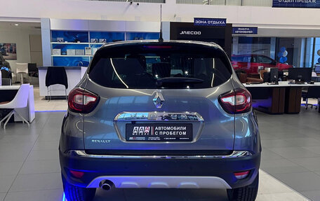 Renault Kaptur I рестайлинг, 2017 год, 1 402 000 рублей, 6 фотография