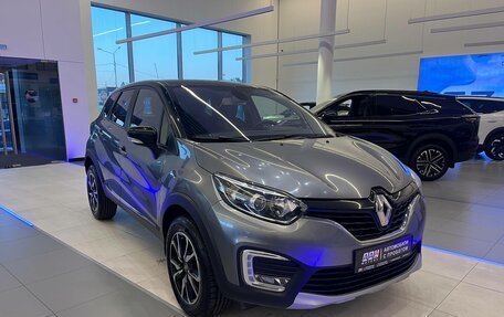 Renault Kaptur I рестайлинг, 2017 год, 1 402 000 рублей, 3 фотография